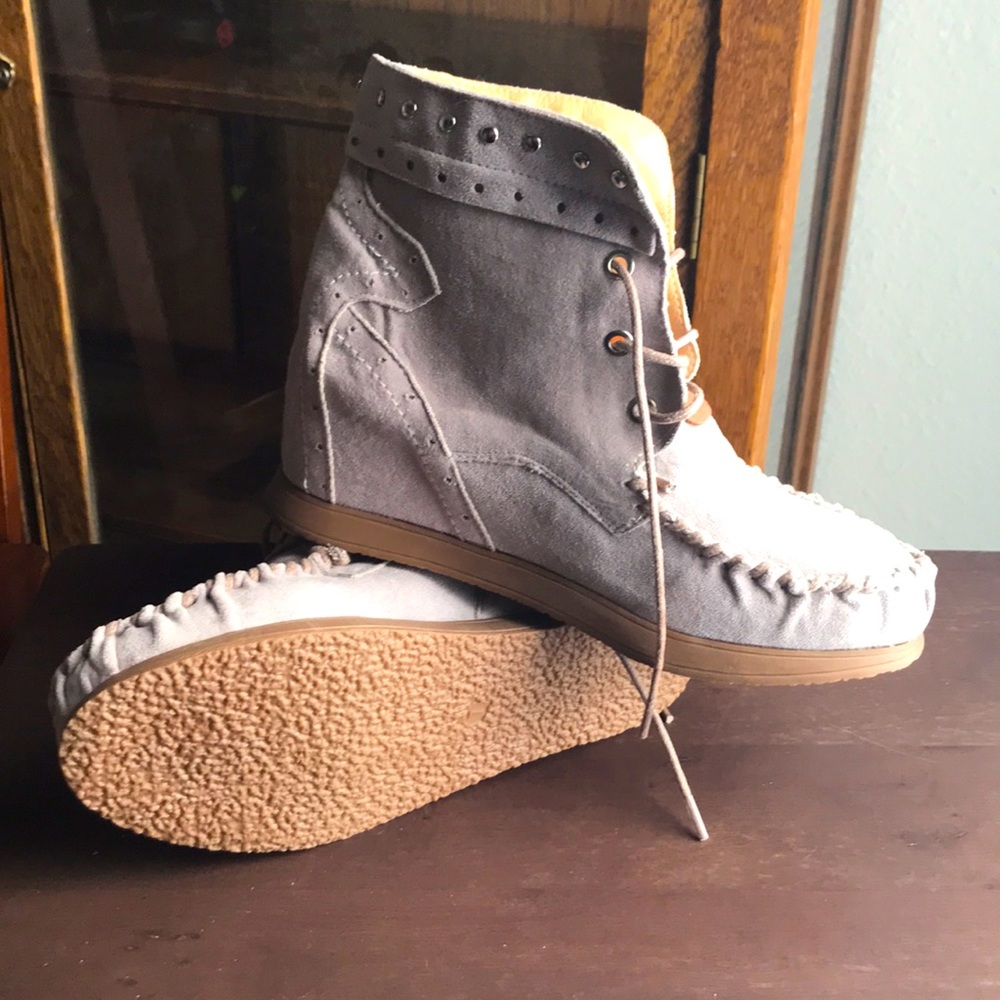 Wedge Boot